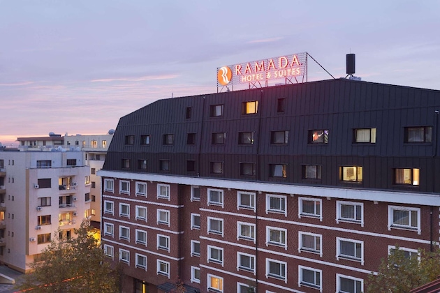 Gallery - Ramada Hotel & Suites By Wyndham Bucharest North
