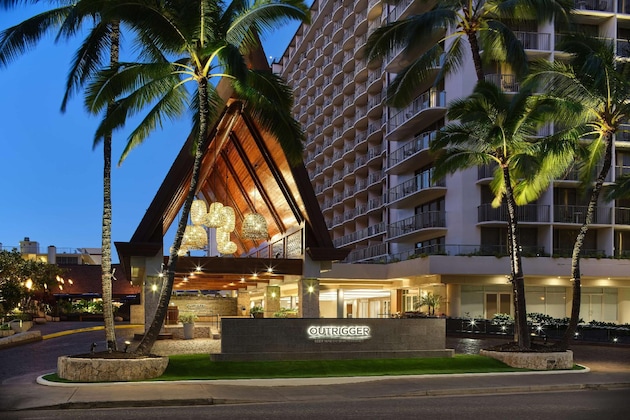 Gallery - Outrigger Reef Waikiki Beach Resort