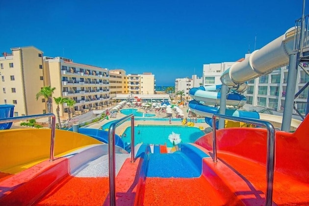 Gallery - Anastasia Waterpark Beach Resort