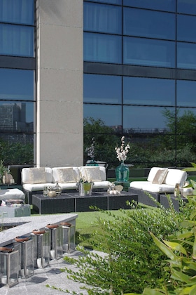 Gallery - Renaissance Paris La Defense Hotel