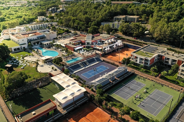 Gallery - Mouratoglou Hotel & Resort