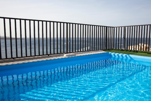 Gallery - Relax Inn Hotel