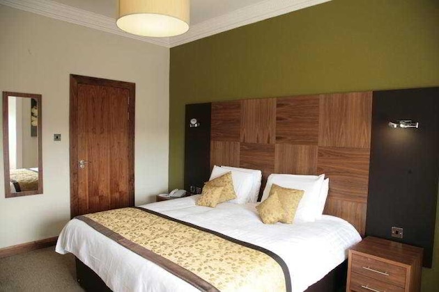 Gallery - Acorn Hotel