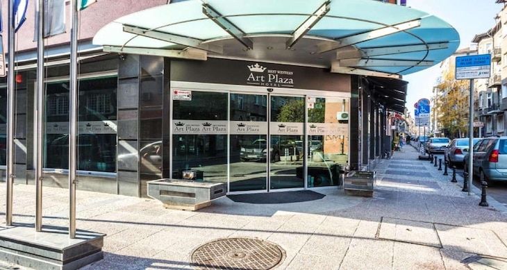 Gallery - Art Plaza Hotel