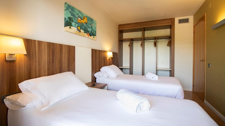 Gallery - Golden Avenida Family Suites