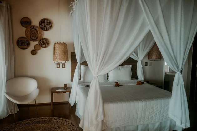 Gallery - Madeiro Beach Hotel & Resort