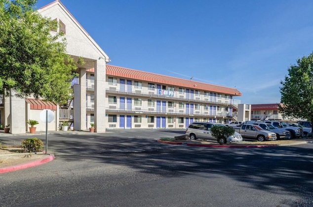 Gallery - Motel 6 Fresno Ca Yosemite Highway