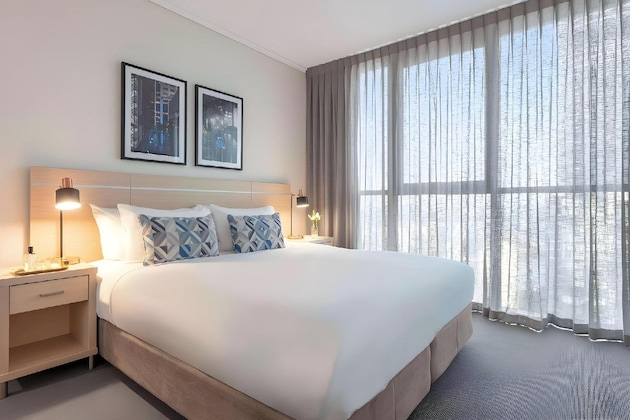 Gallery - Oaks Brisbane On Charlotte Suites