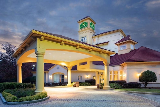 Gallery - La Quinta Inn & Suites by Wyndham Atlanta Ballpark Galleria