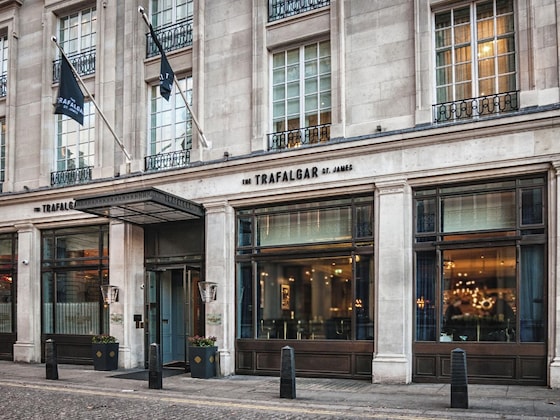 Gallery - The Trafalgar St. James London, Curio Collection By Hilton