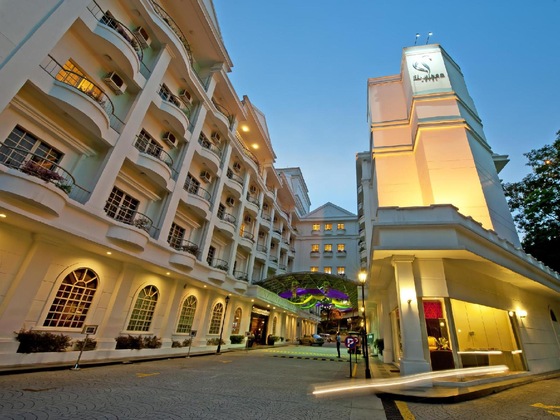 Gallery - Flamingo Hotel By The Lake