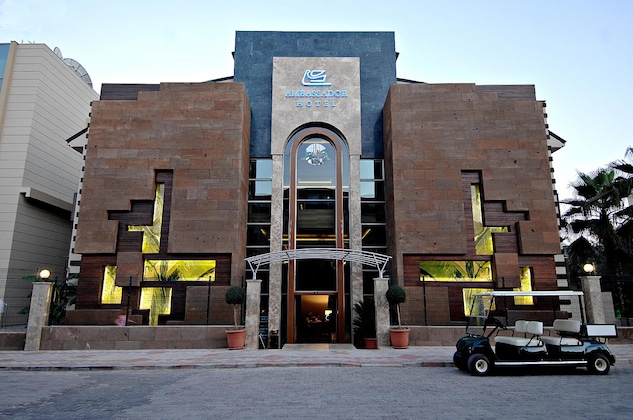 Gallery - Ambassador Plaza Hotel