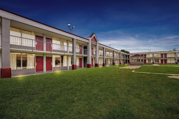Gallery - Days Inn By Wyndham Charlotte Airport North