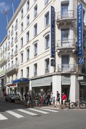 Gallery - Cannes Centre Univers