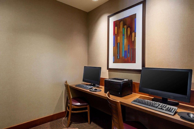Gallery - Wyndham Garden Kansas City Airport