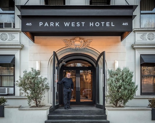 Gallery - Park West Hotel