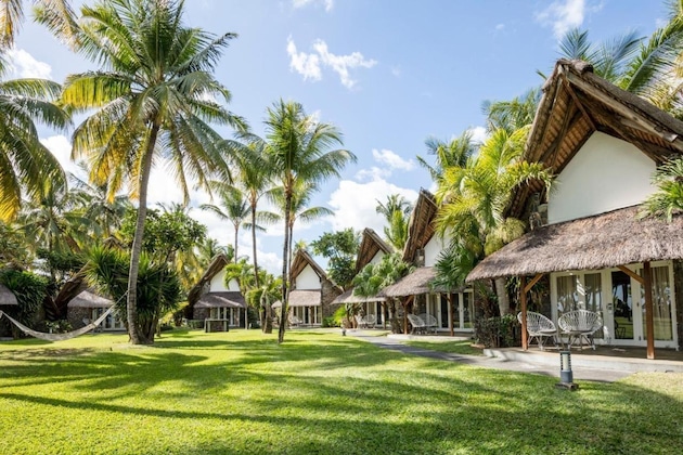 Gallery - La Pirogue A Sun Resort