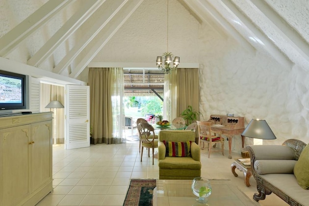 Gallery - La Pirogue A Sun Resort