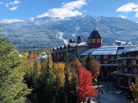 Gallery - Pinnacle Hotel Whistler Village