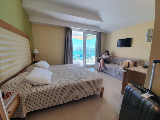 Gallery - Dolfin Hotel