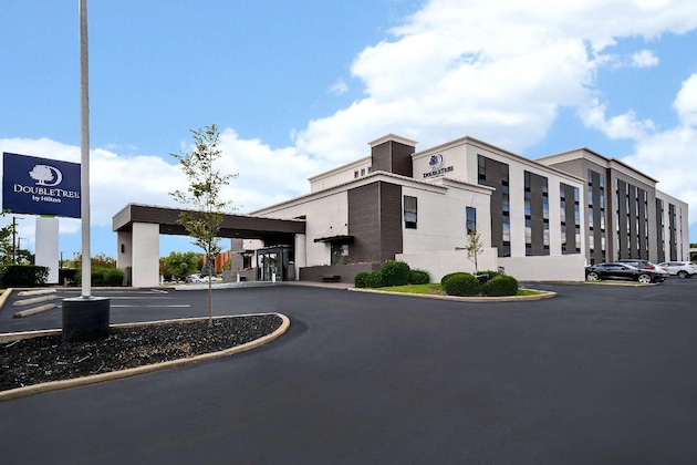 Gallery - Doubletree By Hilton St. Louis Airport