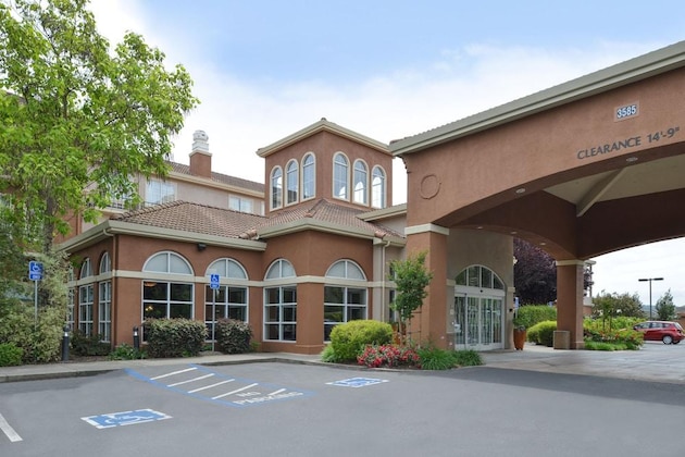 Gallery - Hilton Garden Inn Napa
