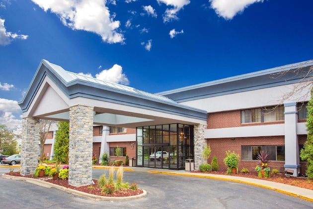 Gallery - Baymont By Wyndham Madison West Middleton Wi West
