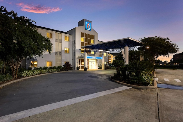 Gallery - Motel 6 Orlando International Drive