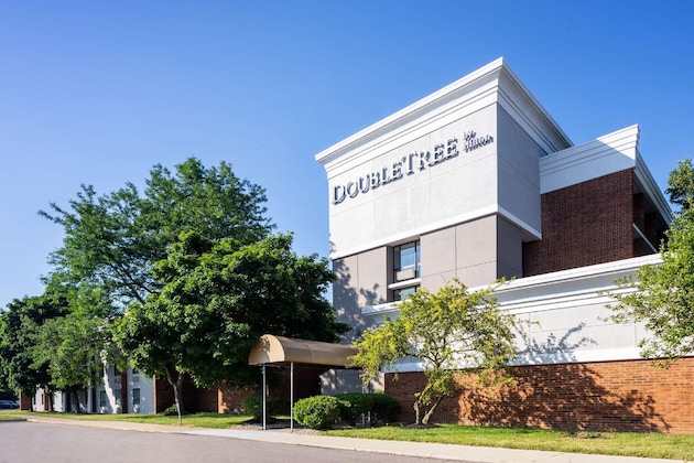 Gallery - DoubleTree By Hilton Ann Arbor North