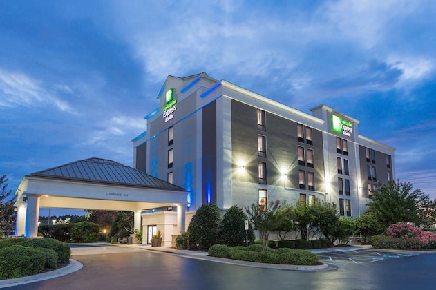 Gallery - Holiday Inn Express Hotel & Suites Wilmington-University Ctr By Ihg