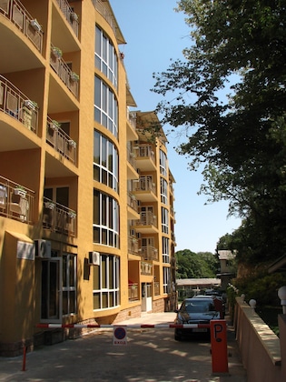 Gallery - Joya Park Complex