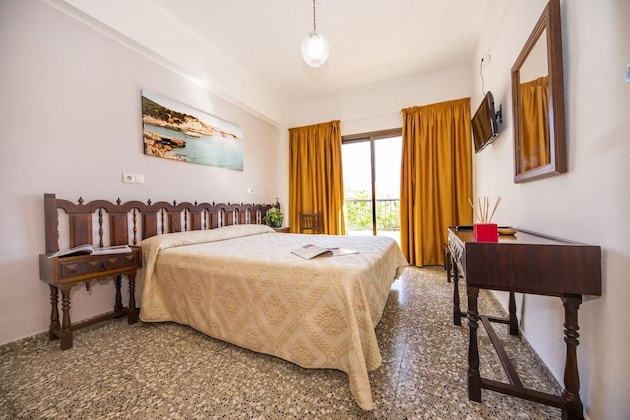 Gallery - Hostal Santa Eulalia