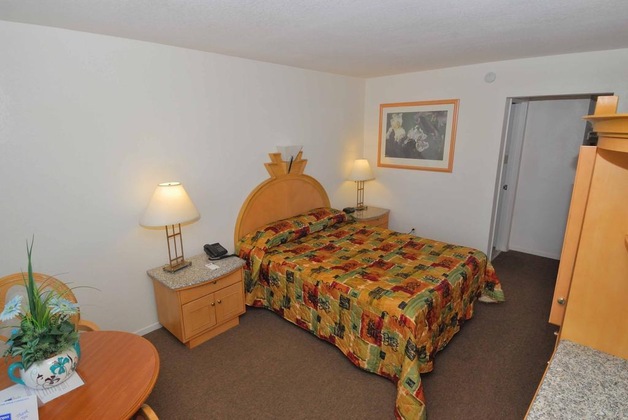 Gallery - Parkway Inn