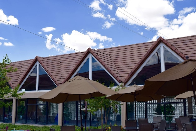 Gallery - Best Western Town & Country Inn
