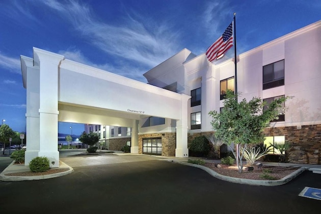 Gallery - Hampton Inn & Suites Tucson East Williams Center