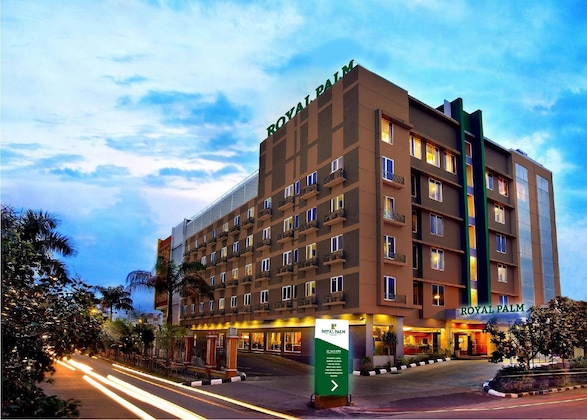 Gallery - Royal Palm Hotel & Conference Center Cengkareng