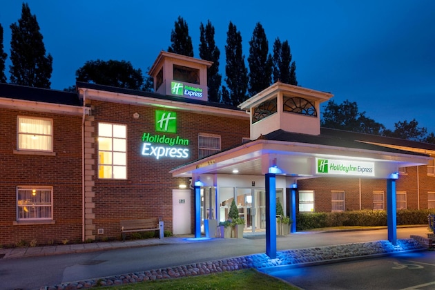 Gallery - Holiday Inn Express Leeds East By Ihg
