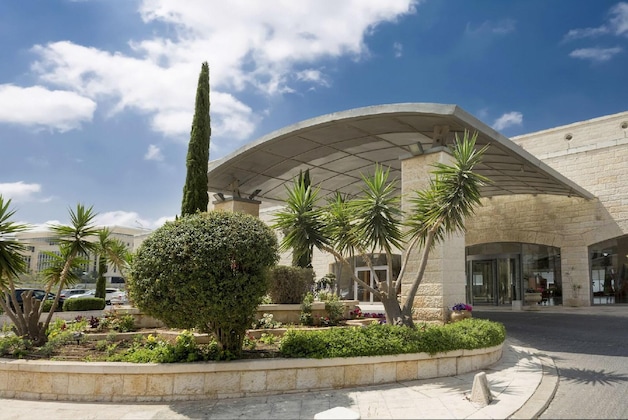Gallery - Golden Crown Hotel