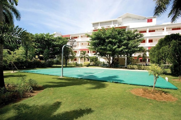 Gallery - Grand Decameron Montego Beach, A Trademark All-Inclusive Resort