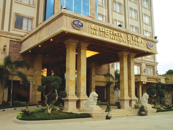 Gallery - Blue River Hotel