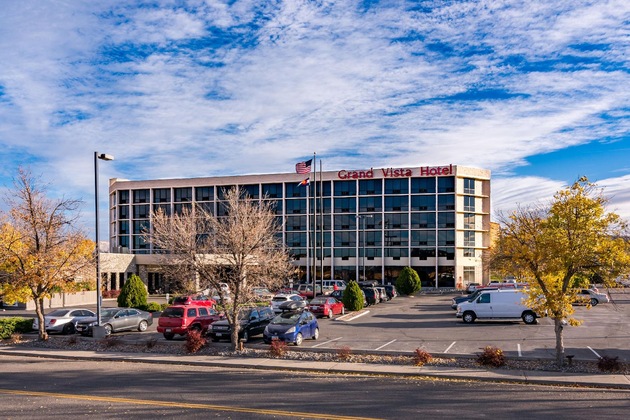Gallery - Grand Vista Hotel