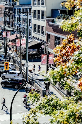 Gallery - Opus Hotel Vancouver