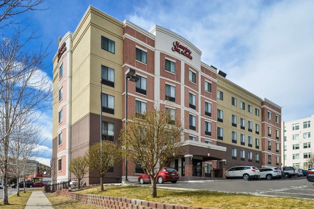 Gallery - Hampton Inn & Suites Denver-Speer Boulevard