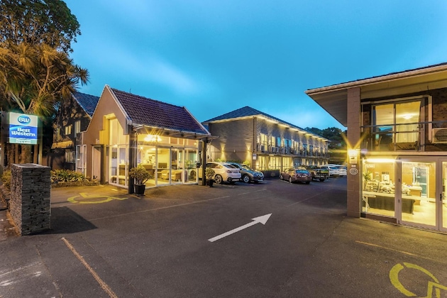Gallery - Best Western Newmarket Inn & Suites