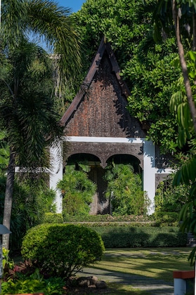 Gallery - Mom Tri's Villa Royale