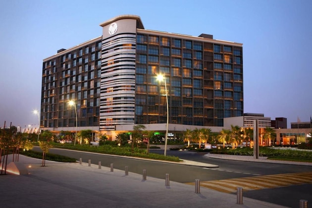 Gallery - Yas Plaza Marina by IHG