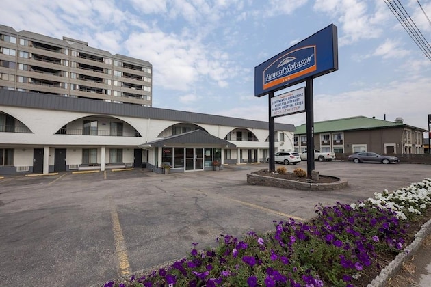 Gallery - Howard Johnson By Wyndham Downtown Kamloops