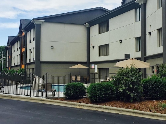 Gallery - Comfort Inn Tunnel Road And I-40