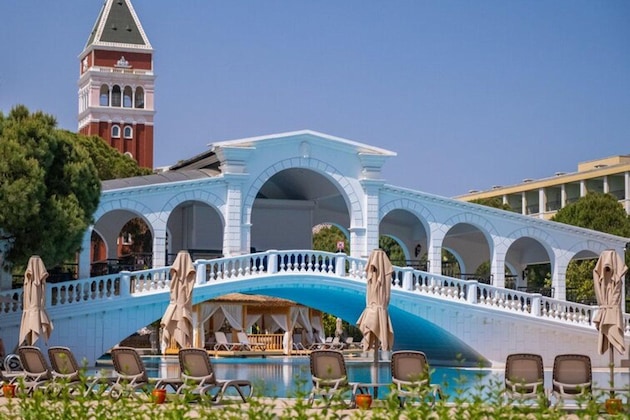 Gallery - Venezia Palace Delux Resort Hotel