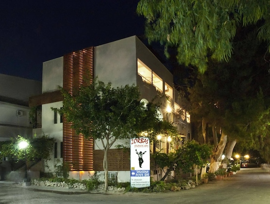 Gallery - Zorbas Hotel